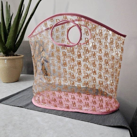 Dooney & Bourke Monogram Clear Carryall Tote Bag With Pink Trim - Picture 1 of 12